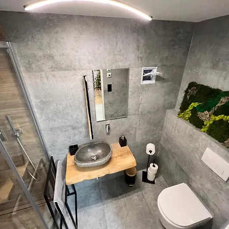 Pod Zelenym Stromom *