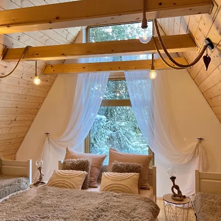 Σαλέ Pod Zelenym Stromom *